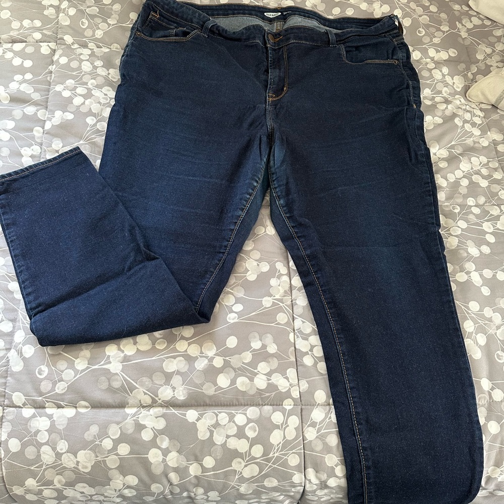 Old Navy Size 18 Rockstar Super Skinny Jeans (dark)